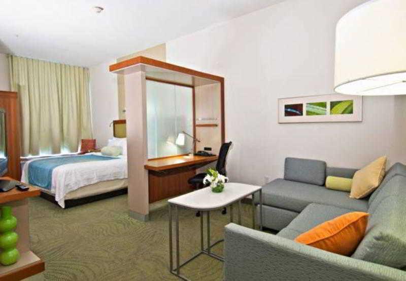 Springhill Suites By Marriott Oklahoma City Мур Экстерьер фото